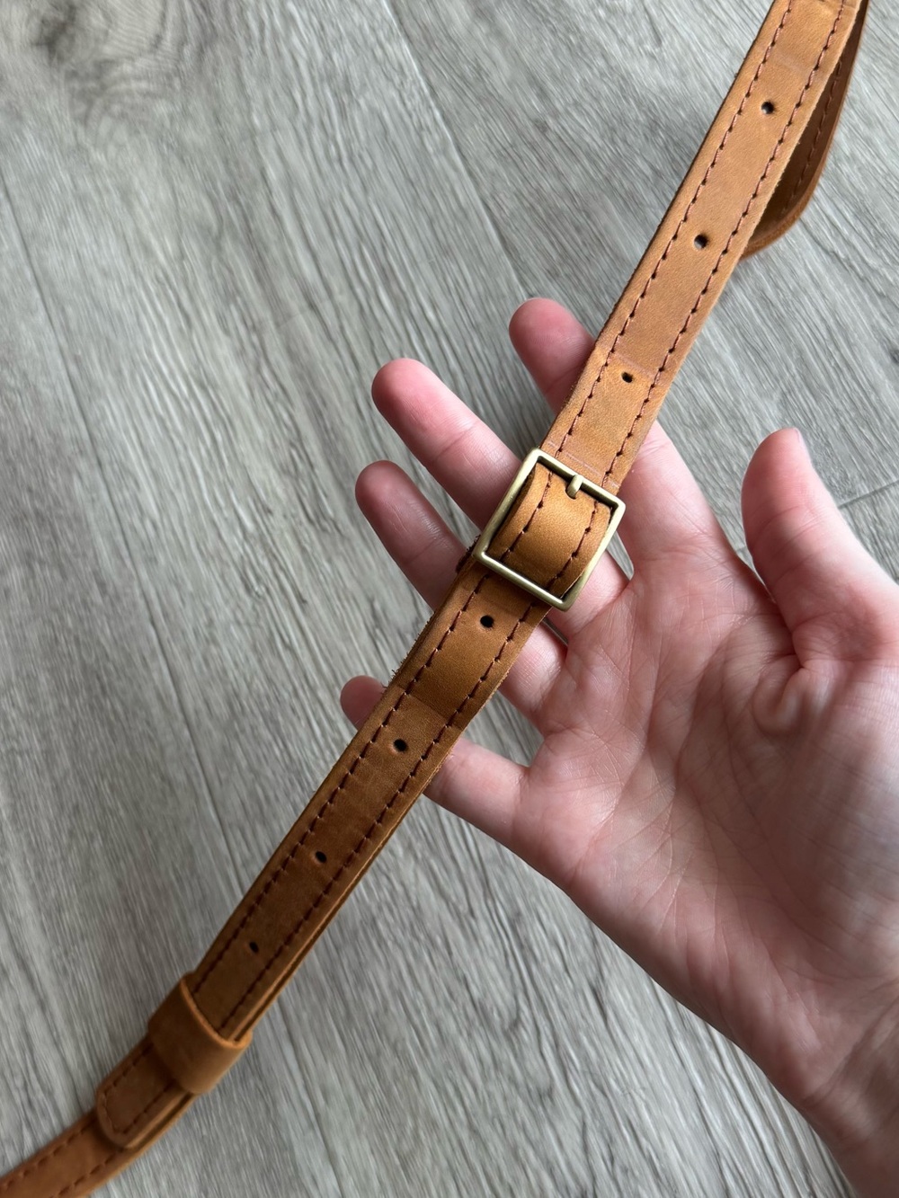 Portland Leather Circle Crossbody Brown Small - Picture 11 of 12